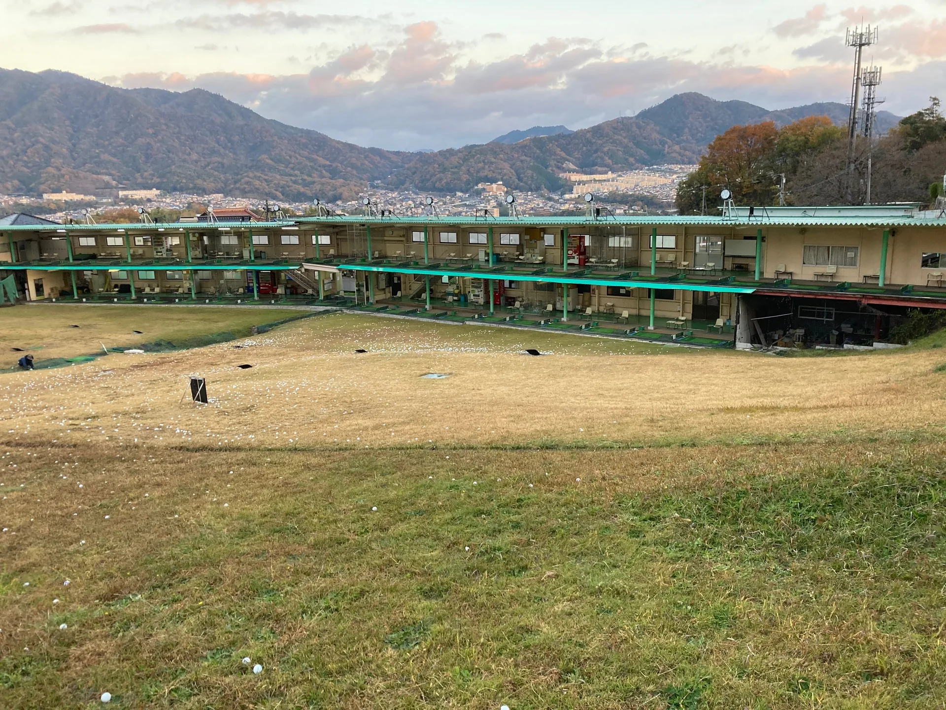 夕暮れの練習場